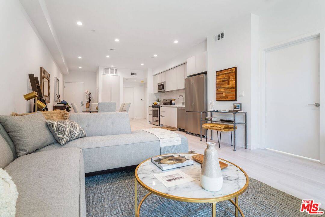 1827 Midvale Ave 3BR Beverlywood La