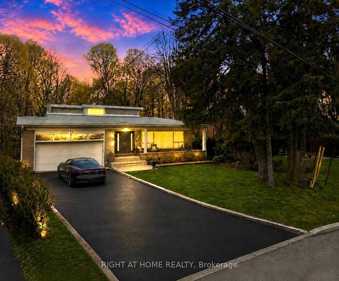 You need to see this absolutely beautiful 4 1 bedroom, 4 bathroom back split nestled on a rare almost one acre pie shaped ravine lot in one of North York's ...