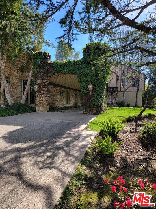 560 N Beverly Glen Blvd 6BR Bel Air La