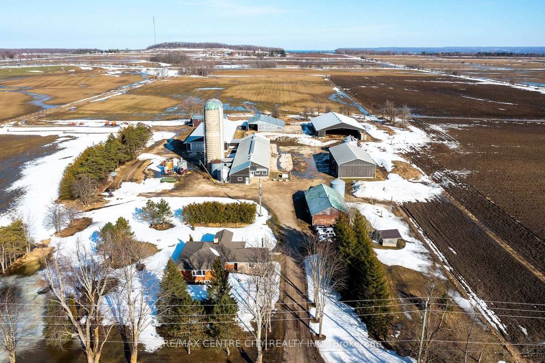 Picture an amazing dairy opportunity close to cottage country and Georgian Bay.