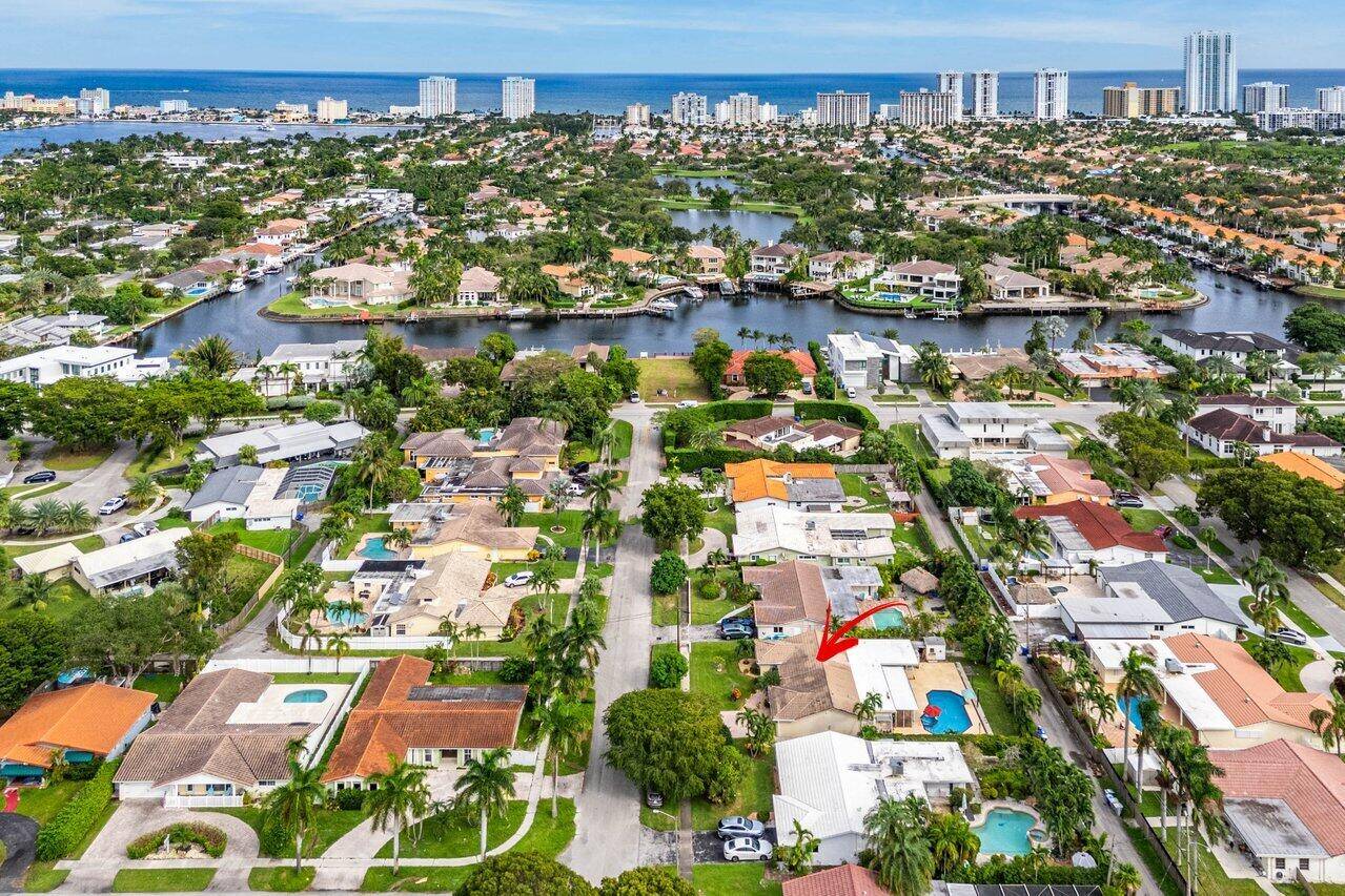 Steps to the Intracoastal Ocean !