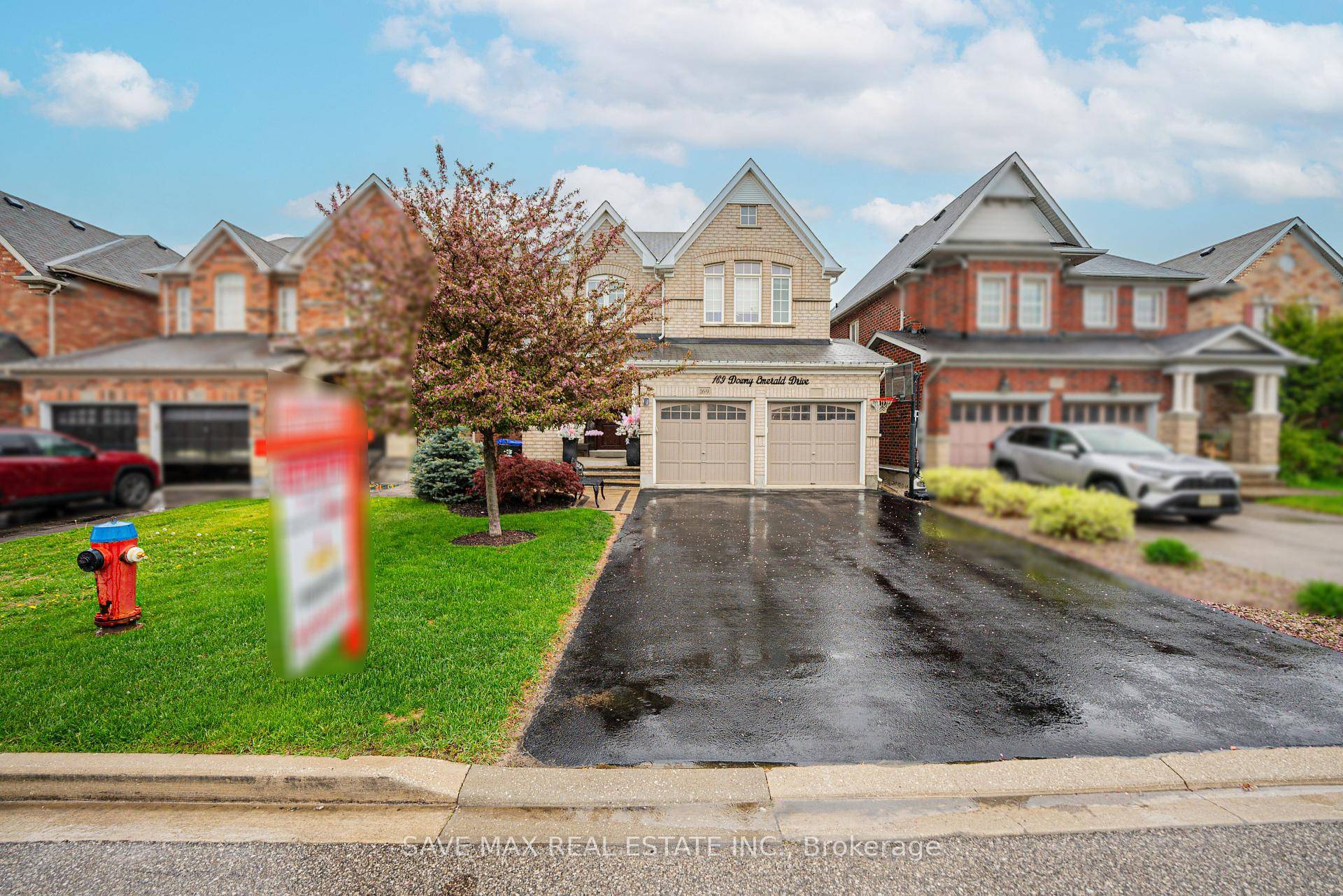 Welcome to 169 Downy Emerald Dr Bradford, a beautifully maintained 4 1 bedroom, 4 bathroom detached home offering a perfect blend of space, comfort, and modern convenience.
