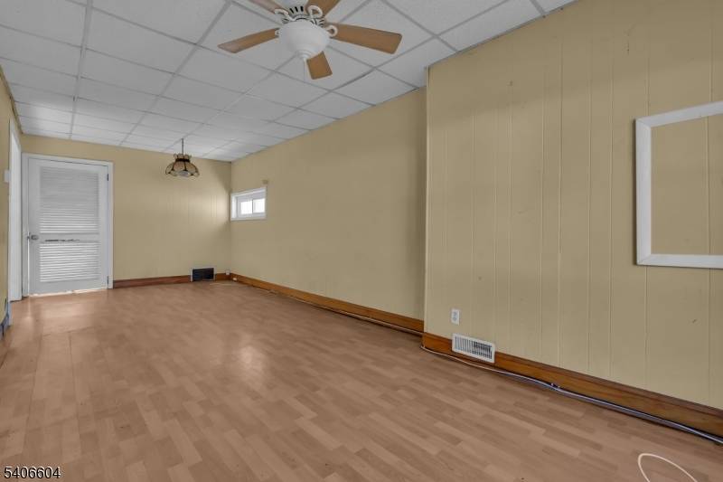 Value Add Opportunity ! Spacious home on a generous lot with long driveway, offering strong upside for investors or handy buyers.