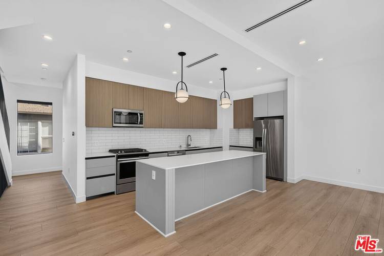 2019 Preuss Rd 4BR La
