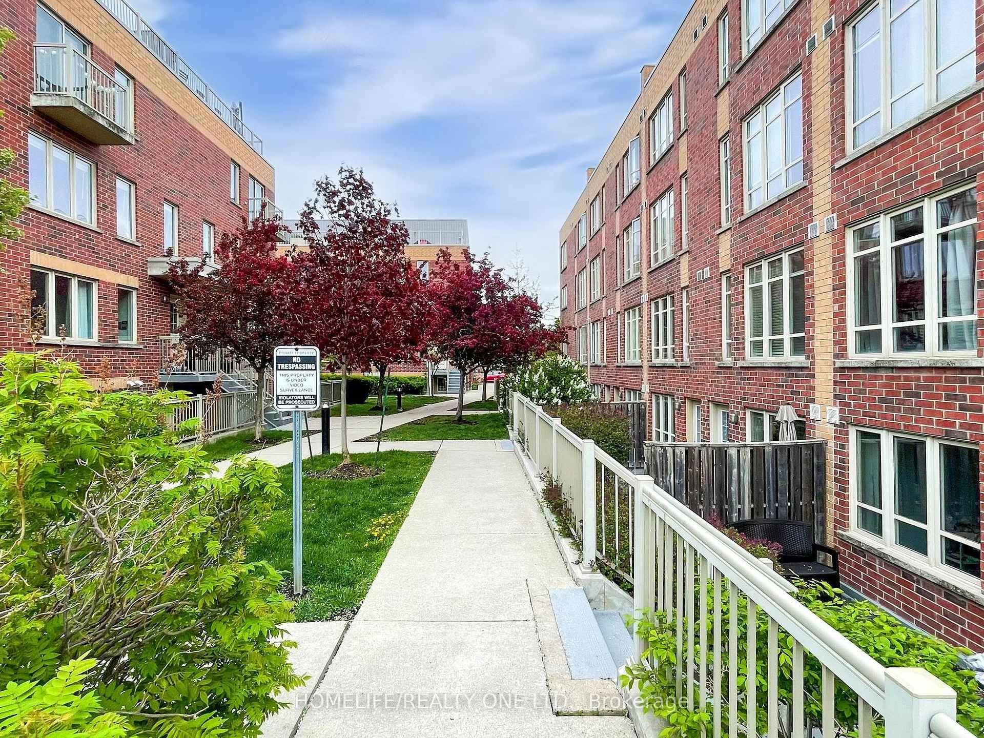 Welcome To Brownstones On Wallace Nestled In Trendy Junction Community Family Size 2 Level Stacked Townhome With Rarely Offered Corner Settings Spacious 3 Bedrooms, 2 Full Bathrooms amp ; 2 ...