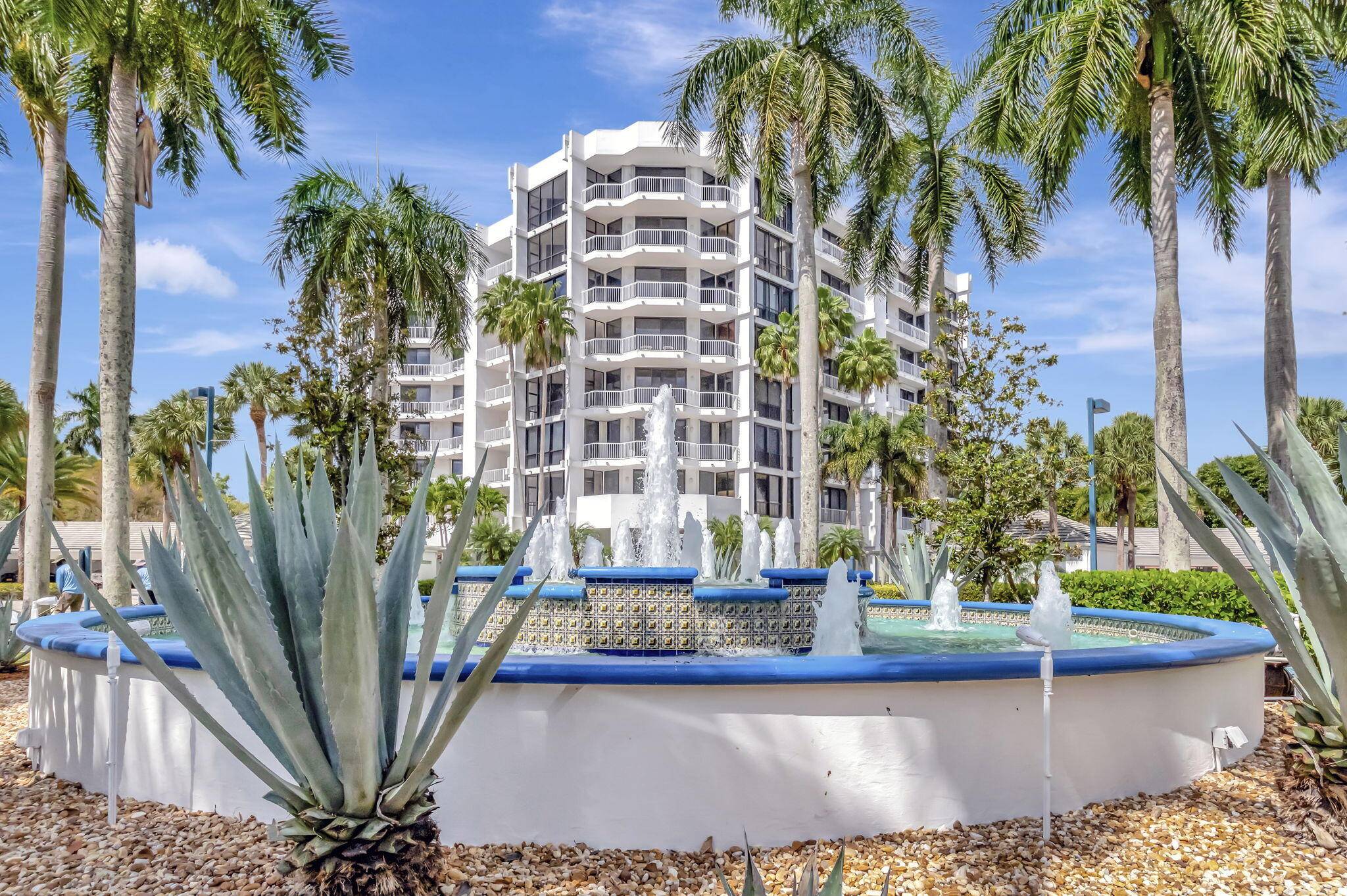 Fairway Point Luxury 5th floor Midrise apartment.