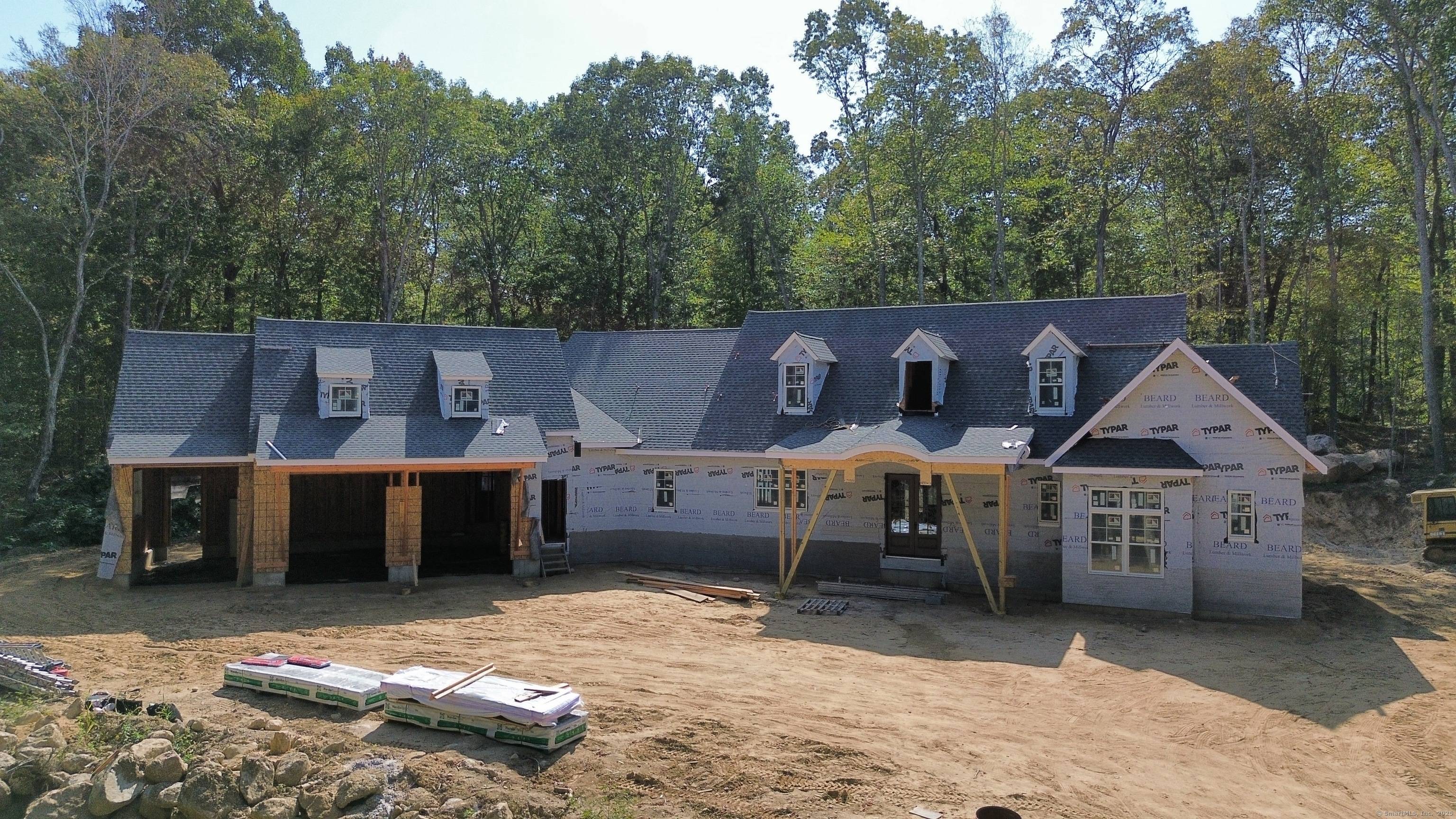 This stunning new construction modern farmhouse style ranch spans an impressive 4, 700 square feet.