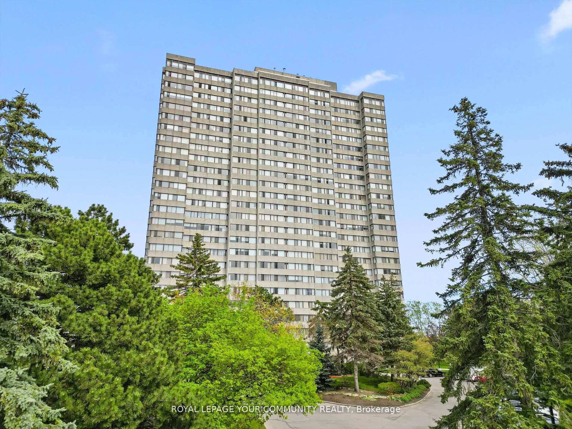 WELCOME TO THIS BRIGHT AND SPACIOUS CORNER 3 BEDROOM PLUS DEN UNIT ACROSS G ROSS PARK WITHSTUNNING SUNSET VIEWS, OFFERING OVER 1, 300 SQ FEET OF LIVING SPACE WITH ABUNDANT ...