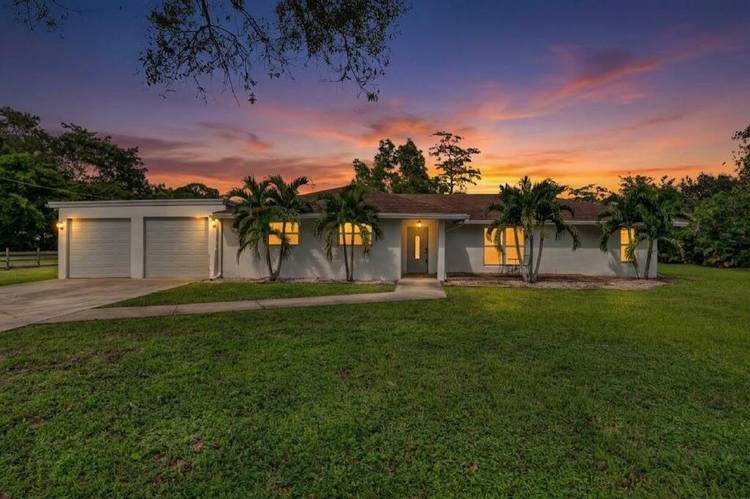 FOR RENT Remodeled and Fully Fenced 4BD 3BA Country Estate on 1.