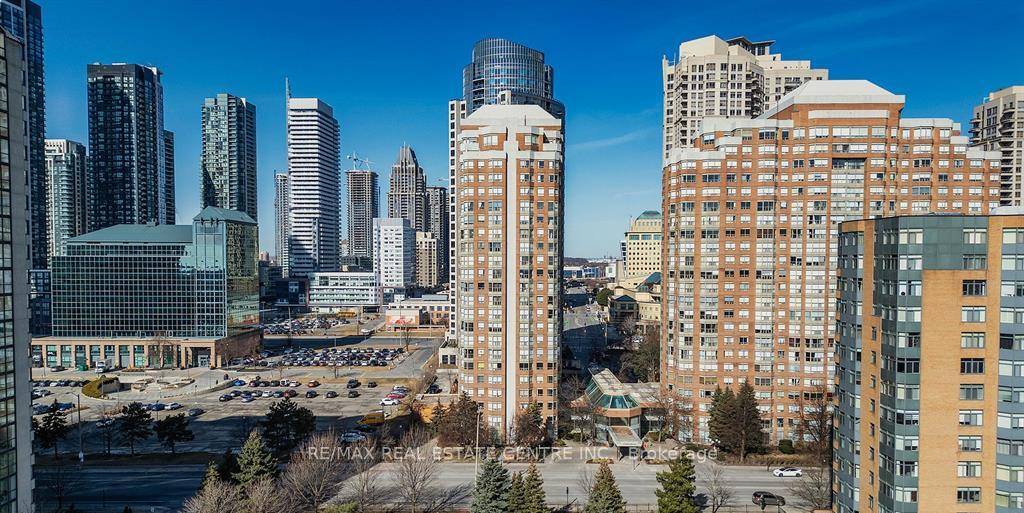 Welcome to this Very Spacious Well Maintained Condo Apartment consisting of 2 Huge Bedrooms Den Can be Used As an Office or Kids Room along with 2 Full Bathrooms.