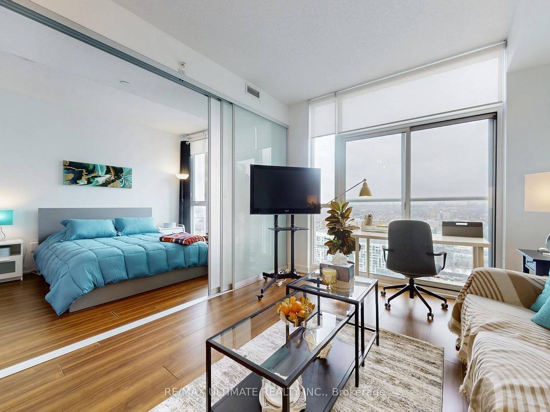 This fully furnished one bedroom suite offers a thoughtfully designed layout that maximizes space while being filled with natural light.