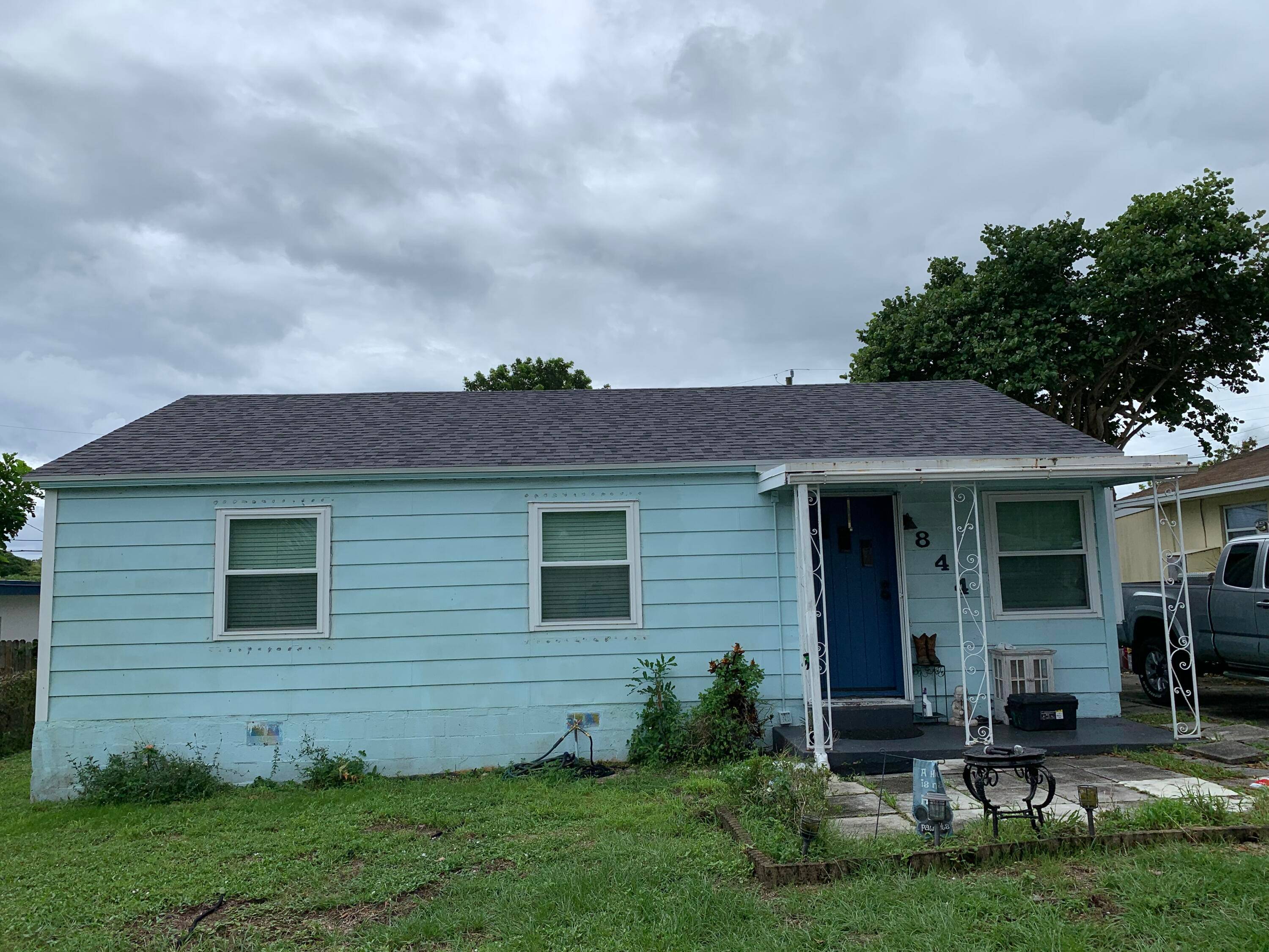 Great location.. Great starter home.