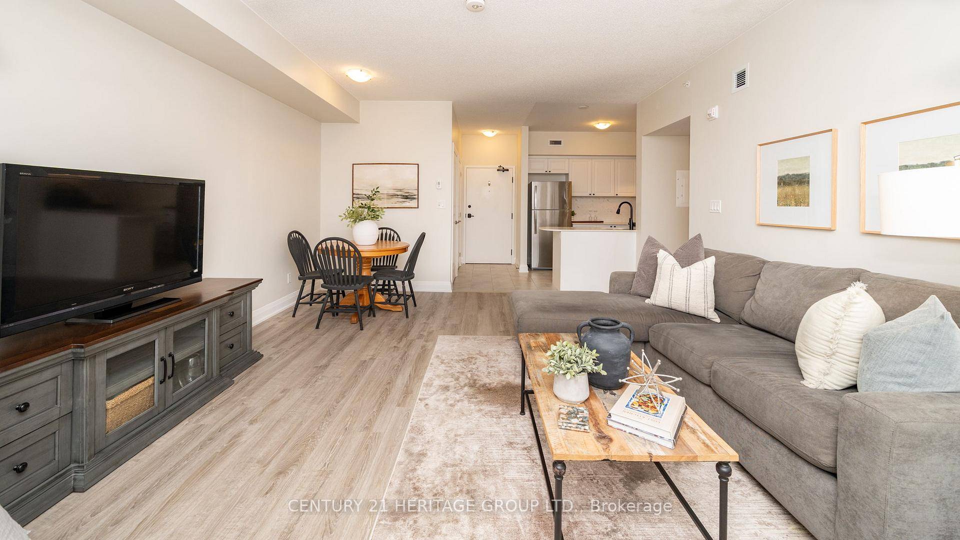 Welcome To Bear Creek Ridge Where Modern Elegance Meets Classic Comfort In The Heart Of Desirable South Barrie.