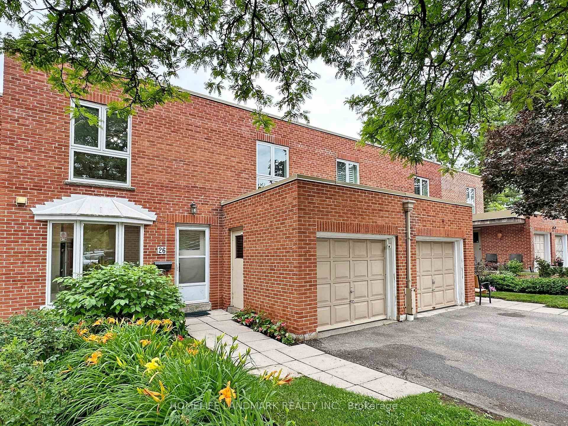 Nestled Townhouse In The Prestigious St.