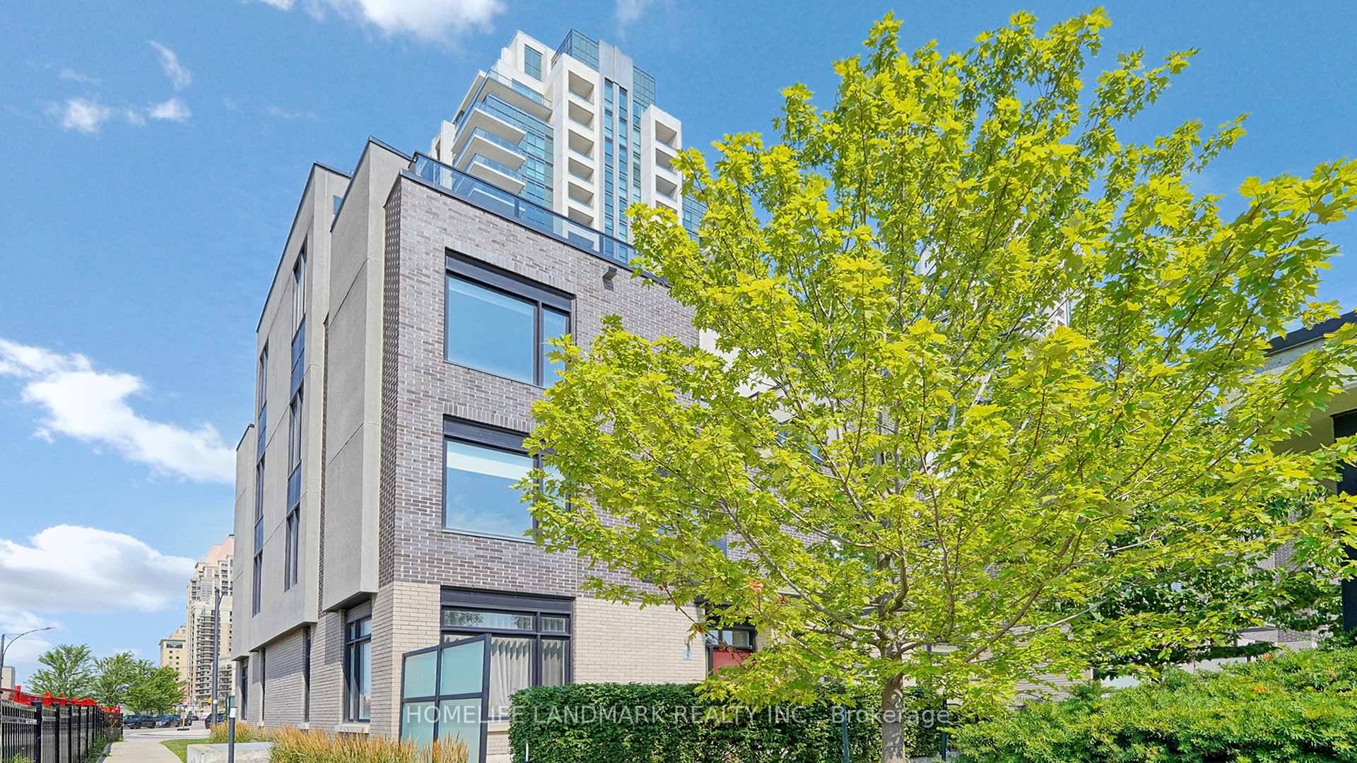 A Must See Home ! End unit Townhouse in the Heart of Mississauga !