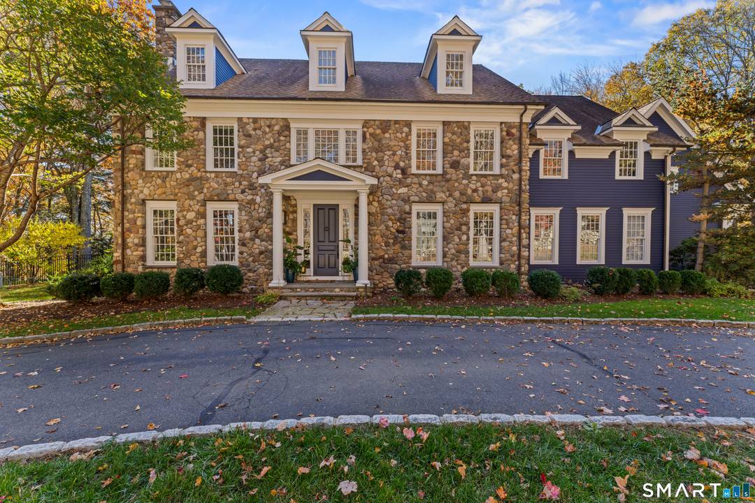 Private Estate Redding, CT 90 Minutes from NYC Available for 2 to 6 Month Lease Welcome to The Manor, a private estate on nearly seven acres of pristine Connecticut countryside, ...