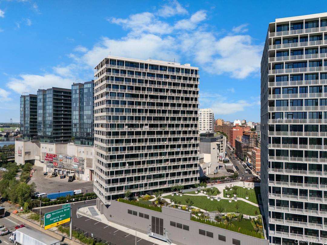 Longfield towers are designed and oriented to maximize natural light and views of the city skyline and surrounding park lands.