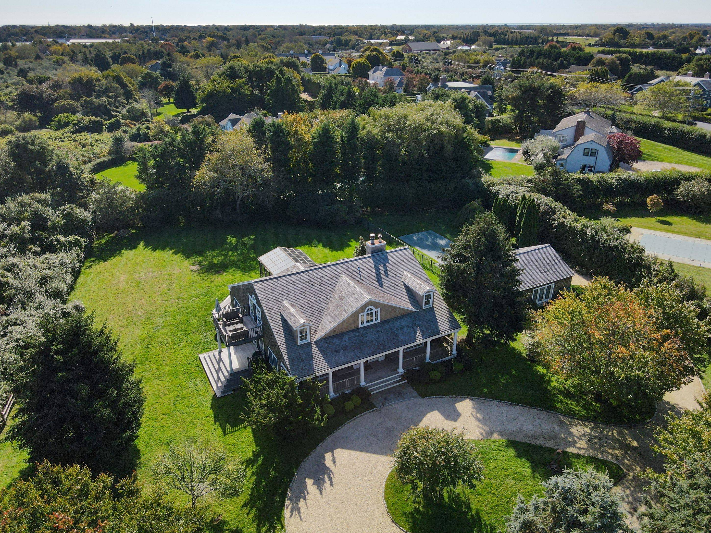 Beautiful Bridgehampton Contemporary 