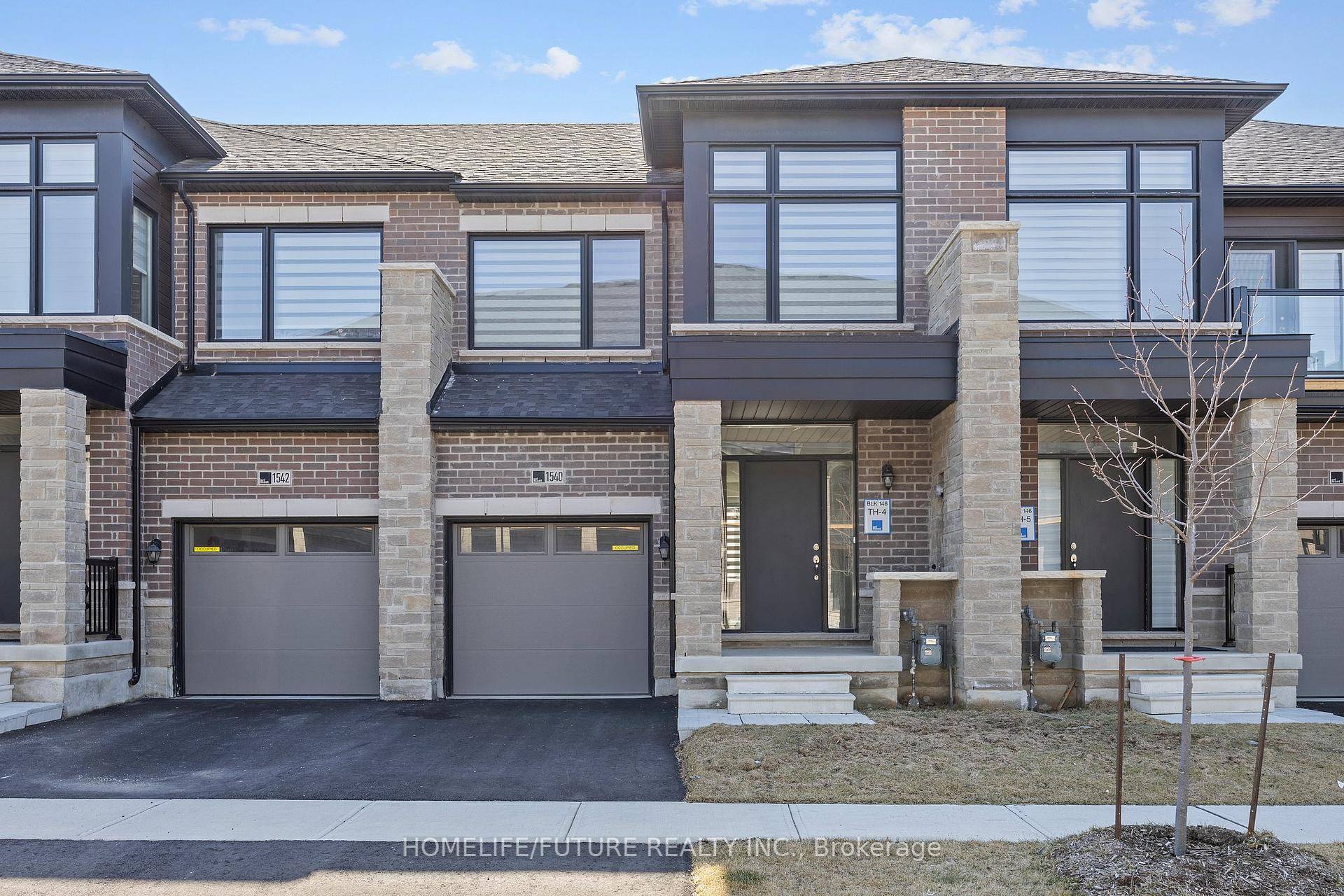 Absolutely Stunning Modern Style, Less Than One Year Free Hold Home, Spent On Upgrades Such As Upgraded Flooring Throughout The House, Upgraded Corner Cabinets And Added Microwave Stand In Upper ...