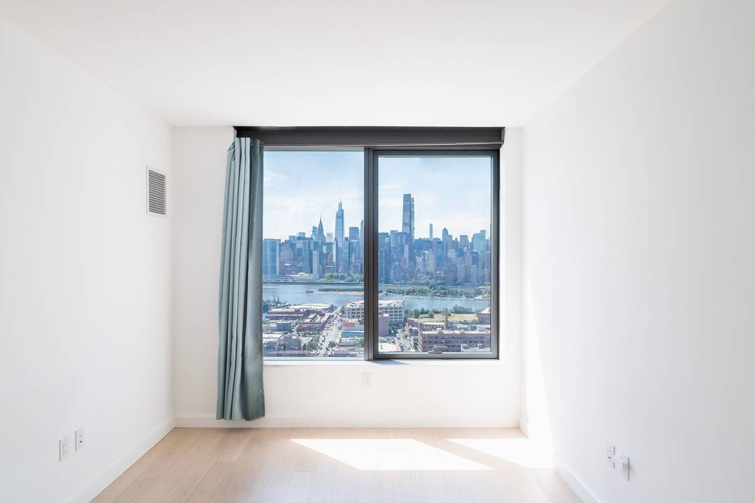 Welcome to Skyline Tower, the tallest condominium building in Queens.
