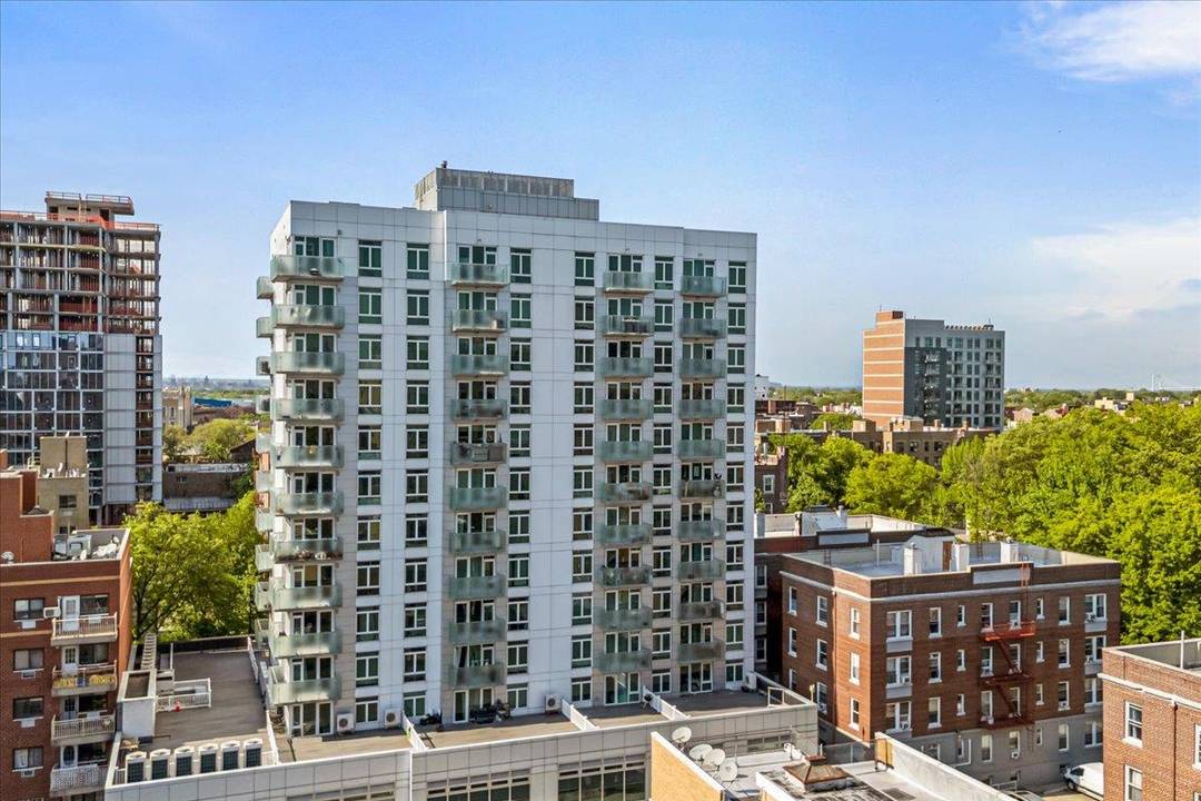Welcome to this stylish one bedroom apartment with a private balcony, nestled in a luxury building just moments from the heart of Flushing yet quietly removed from the city's bustle.