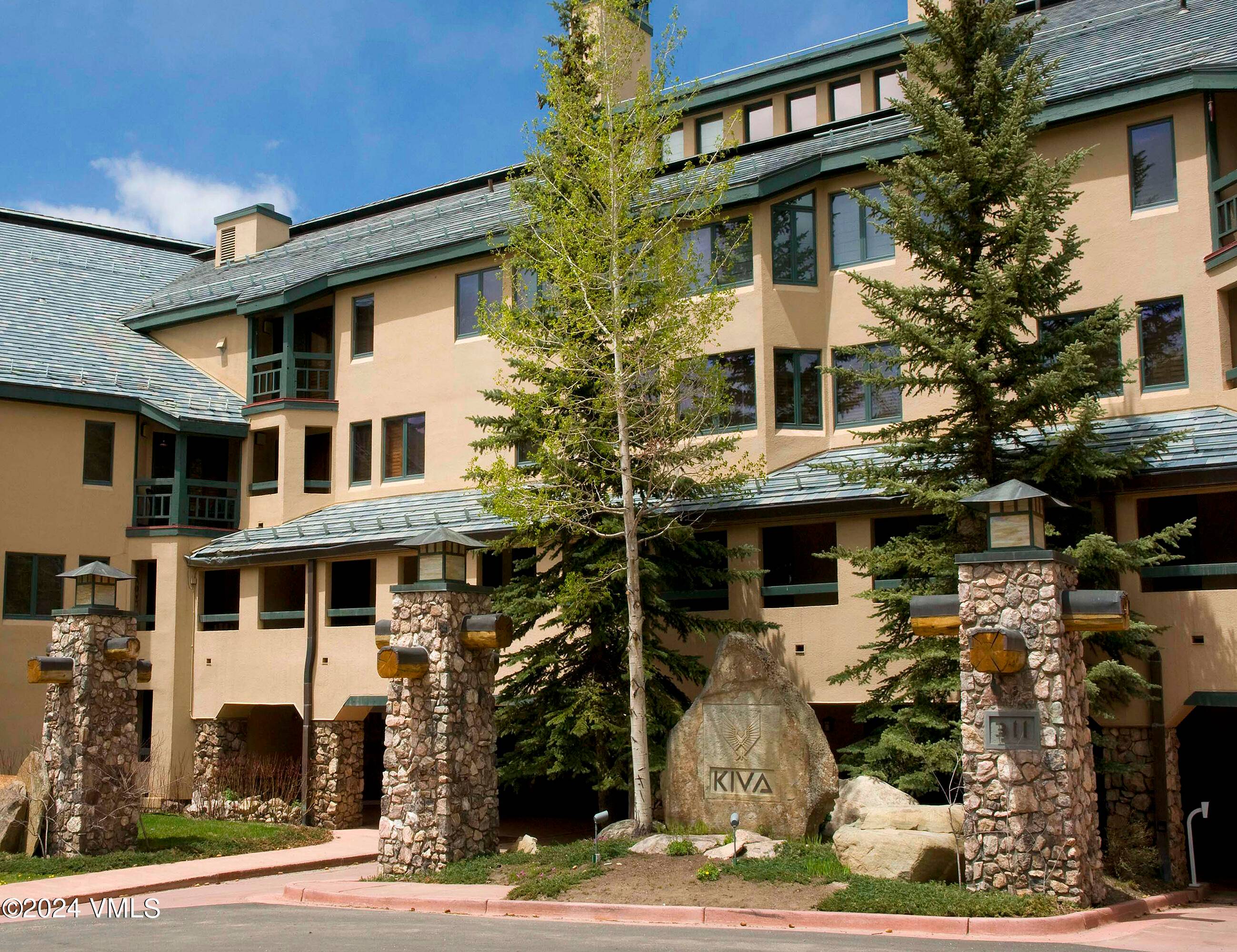 Discover the quintessential retreat at The Kiva, your cherished haven within the heart of Beaver Creek Resort.