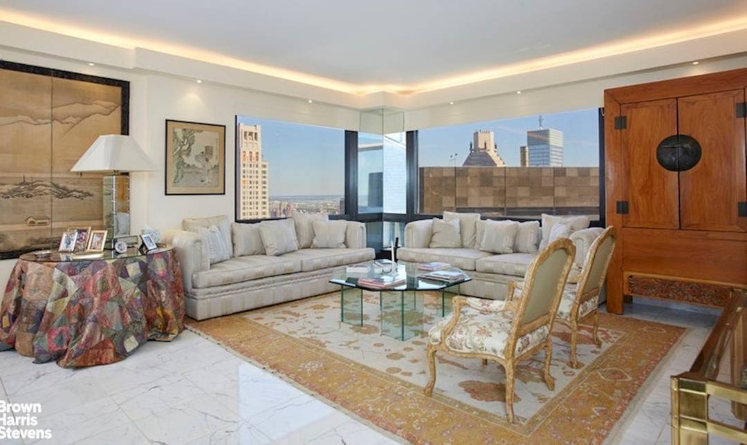 This is an extraordinary opportunity to purchase a beautiful one bedroom, plus interior den, 1.