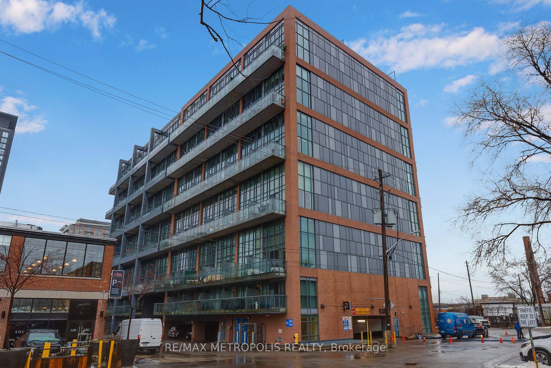 Lovely 2 full bedroom 2 full bathroom 2 storey condo for lease at Liberty Market Lofts w 1 parking space.