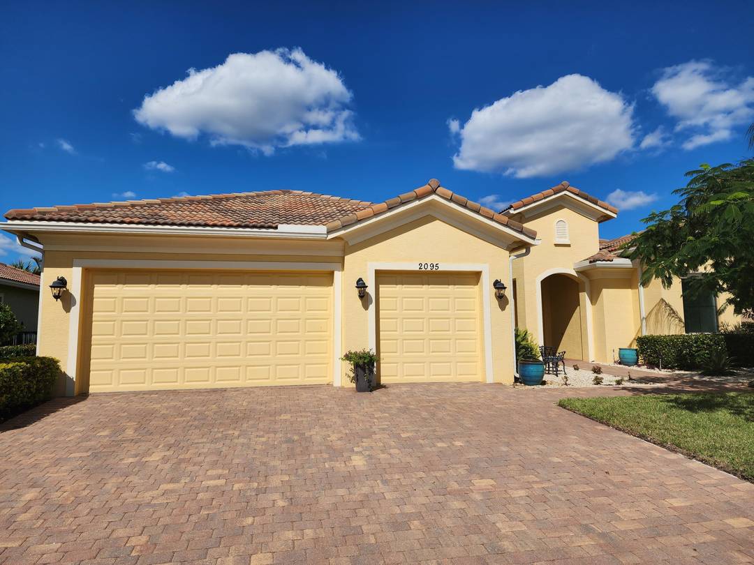 Spectacular CBS Rental Pool home located in the gated community of the Falls in Jensen Beach, boasts over 2500 sq ft of living with room for the whole family.