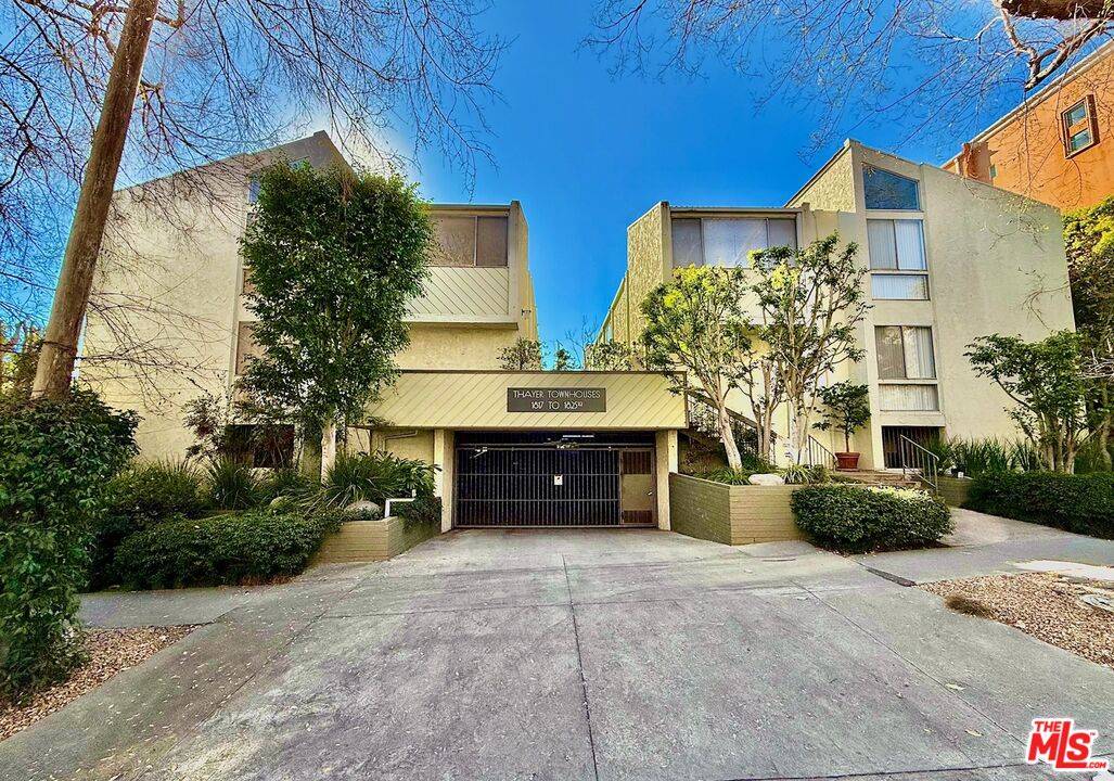 1825 Thayer Ave 4BR Beverlywood La
