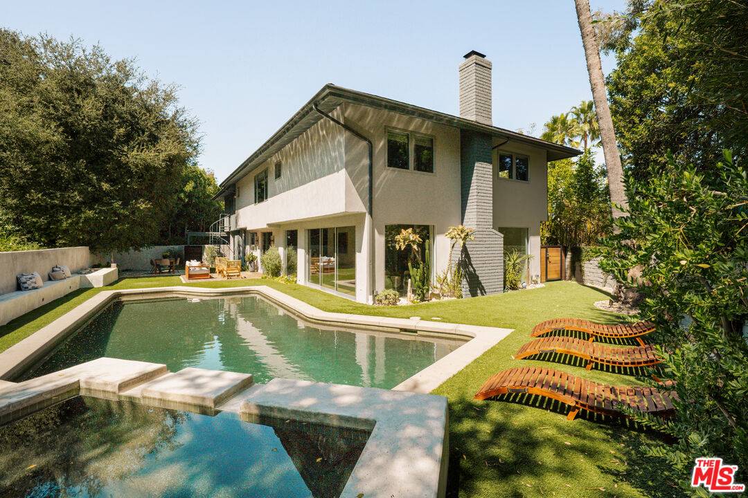 7712   Chandelle Pl 4BR Hollywood Hills East La