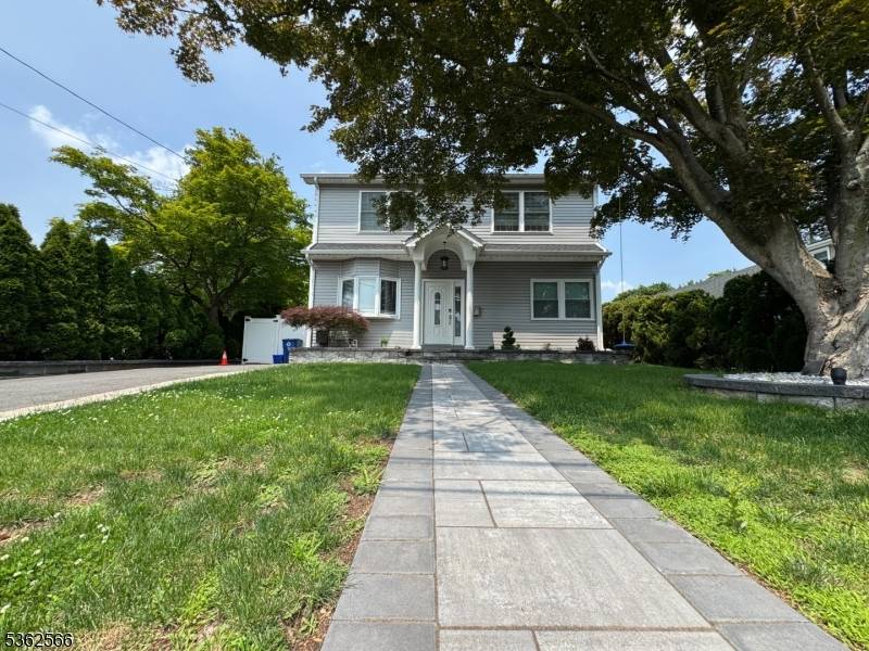 Well appointed colonial home renovated in 2017, featuring 4 5 bedrooms, a living room, a dining room, a kitchen, a recreation room in the basement, recessed lighting throughout the whole ...