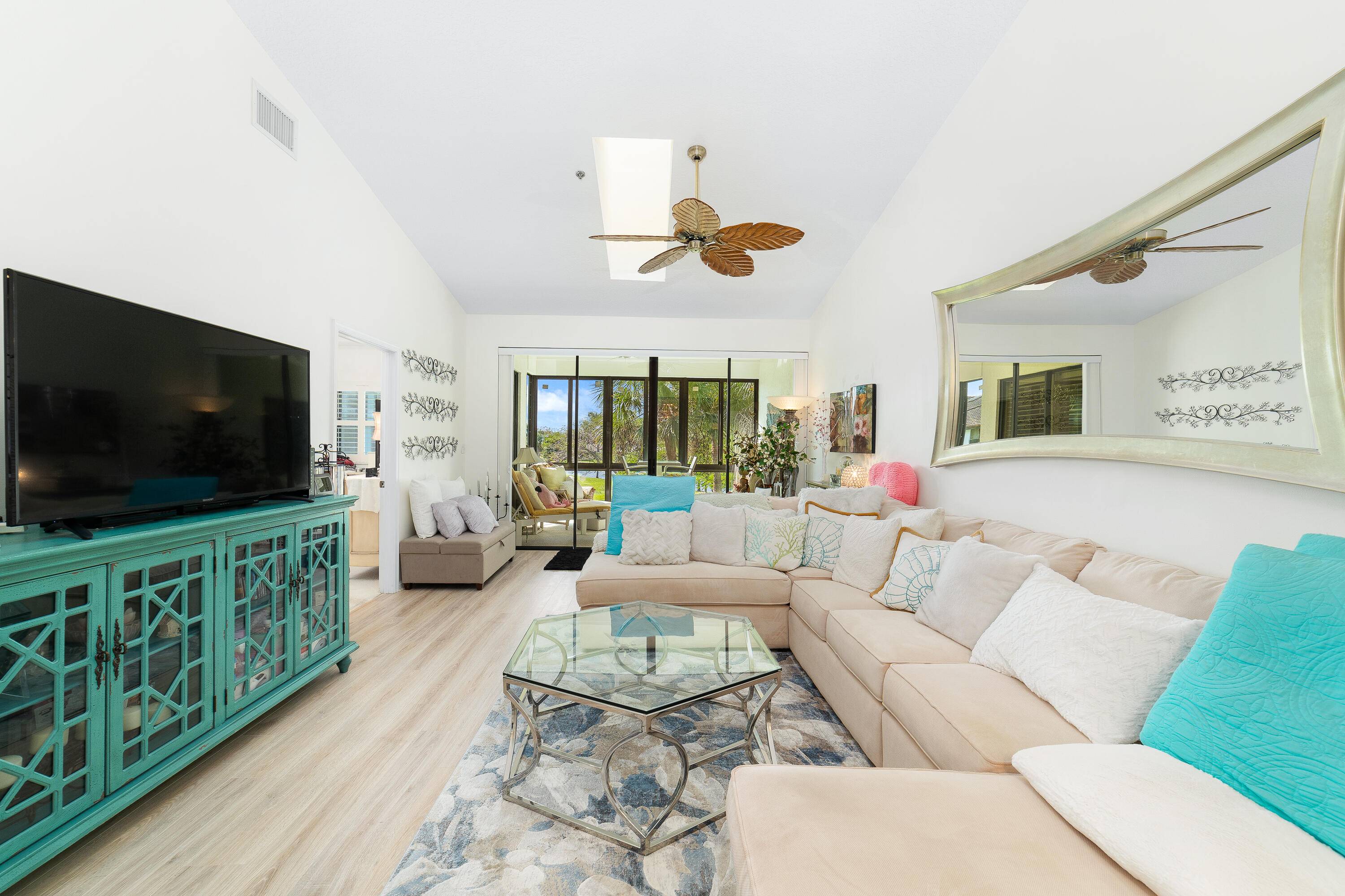 Gorgeous 3 bedroom, 2 bathroom condo with breathtaking canal views and soaring cathedral ceilings.