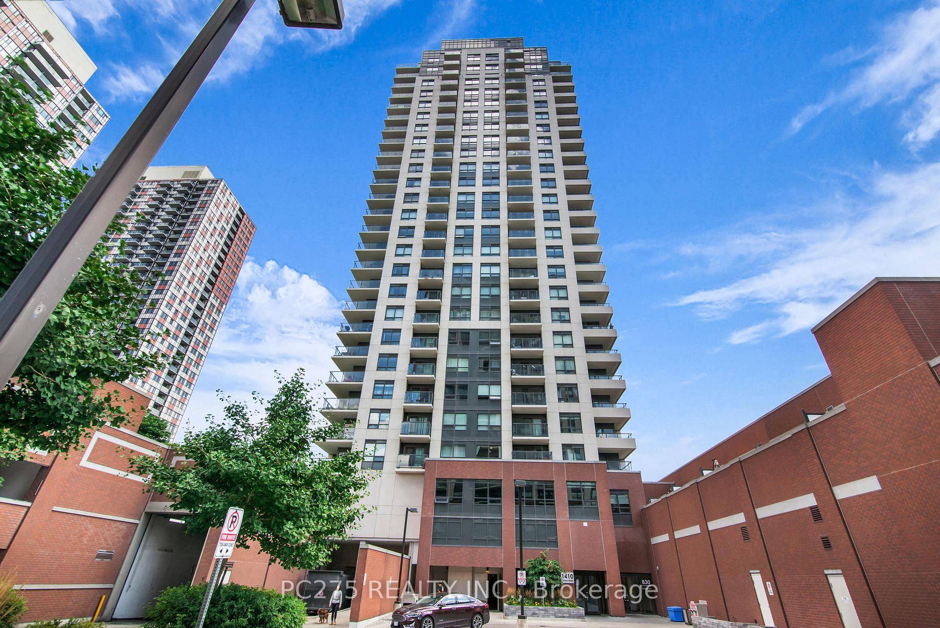 VIEWS FOR DAYS ! ! ! Attention first time home buyers !