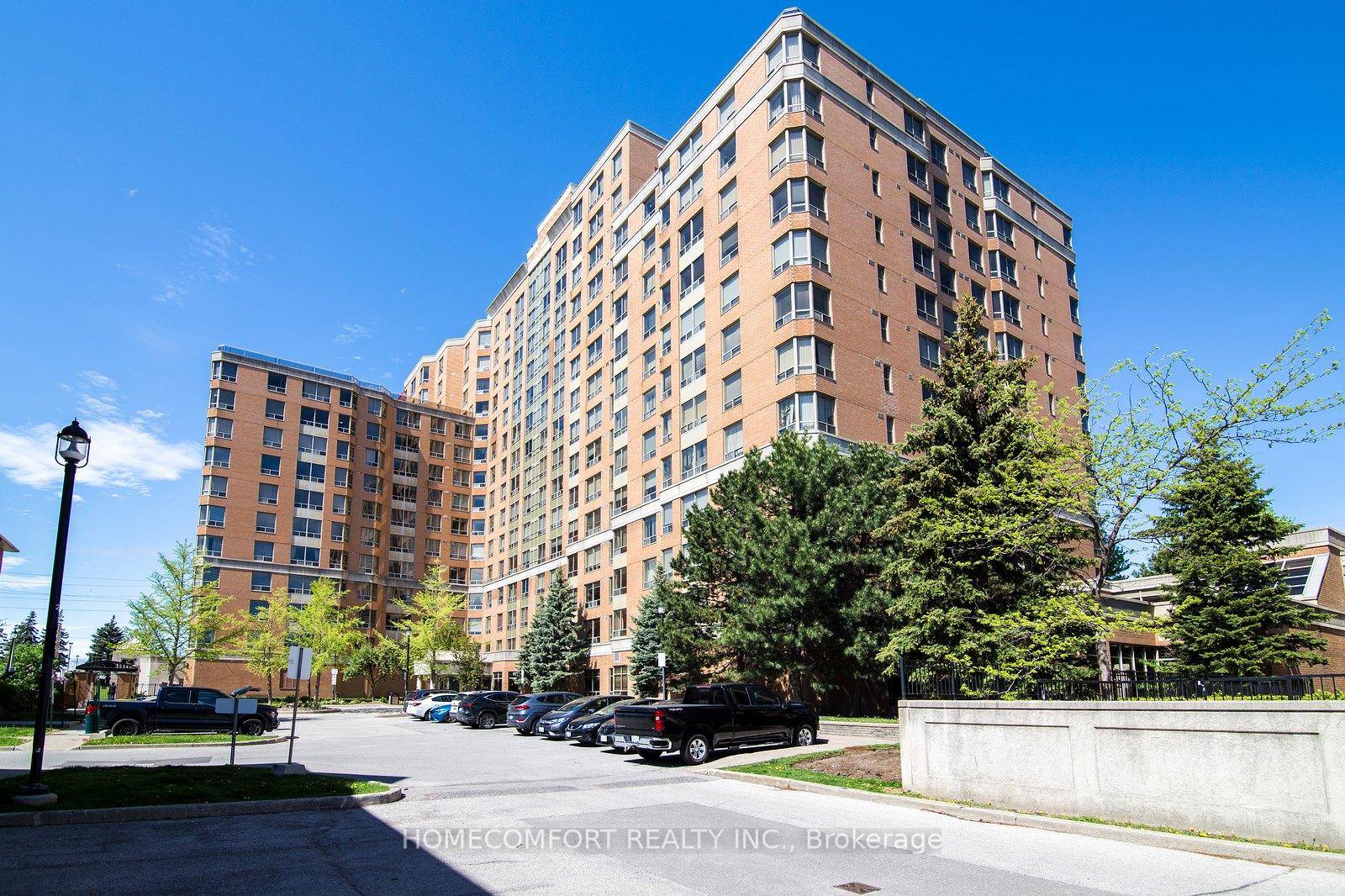 Sunfilled southwest facing 2 bedroom 2 bathroom corner unit in luxury condo by trusted builder Tridel, in highly demanded Steeles neighborhood.