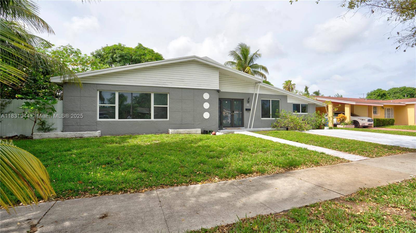 in North Miami Beach ! This stunning 4 bedroom, 3 bathroom single family home offers 2, 937sq ft of beautifully renovated living space on an oversized 7, 500 sq ft ...