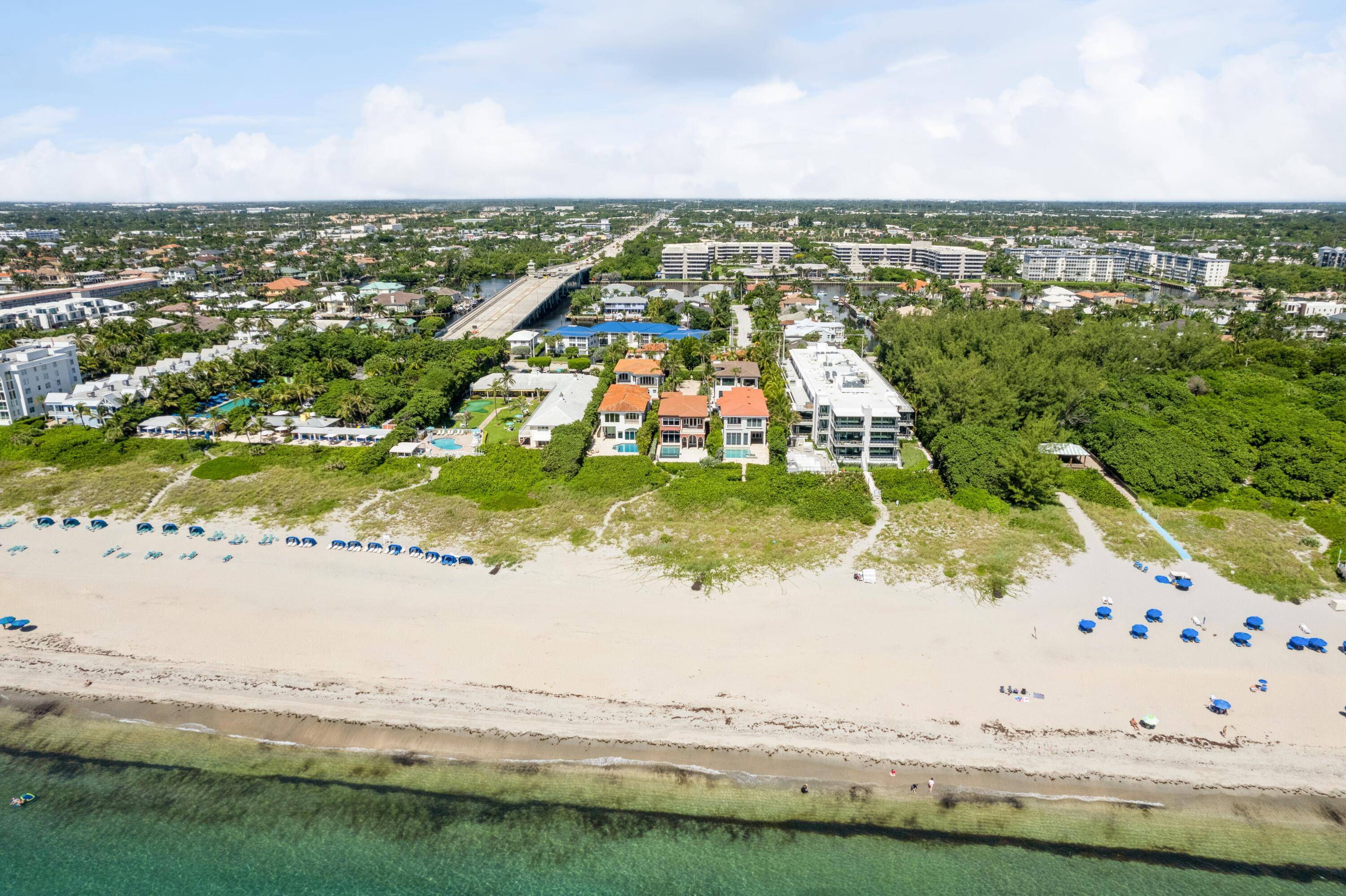 New Never lived in Direct Oceanfront Residence.