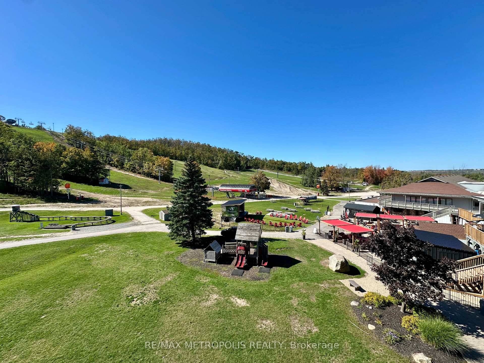 Welcome to The Ellesmere at Slopeside Condos a sophisticated 2 bedroom den, 2 bath retreat offering 1, 188 sq ft of thoughtfully designed living space.