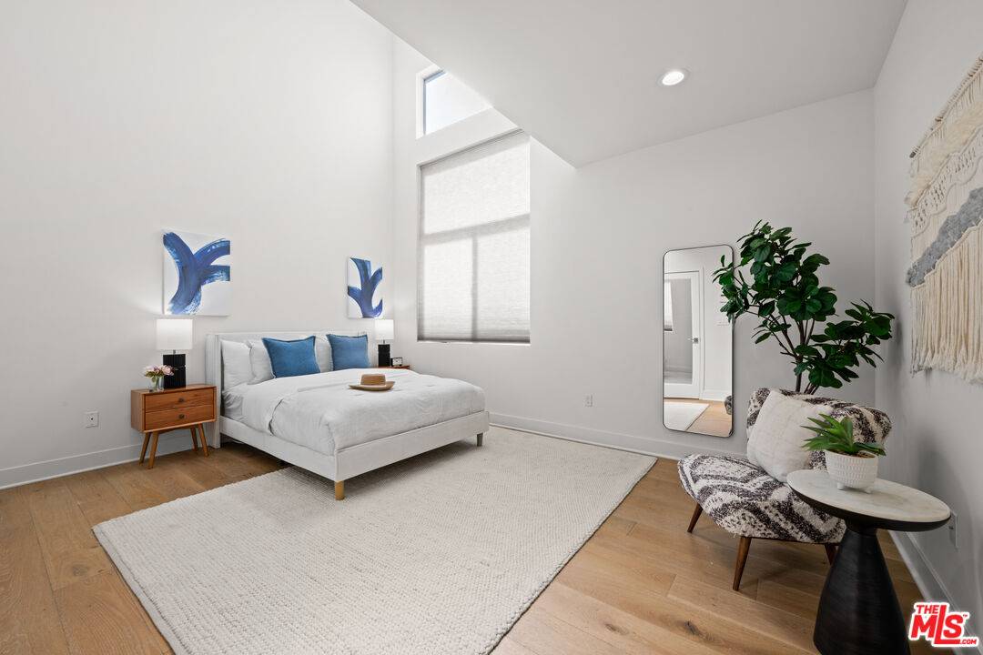 108  S Croft Ave 3BR Beverly Grove La