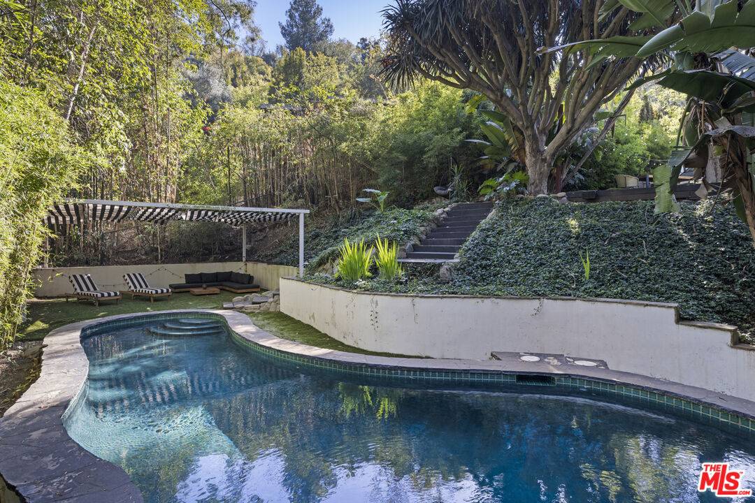 2936   La Castana Dr 3BR Hollywood Hills East La