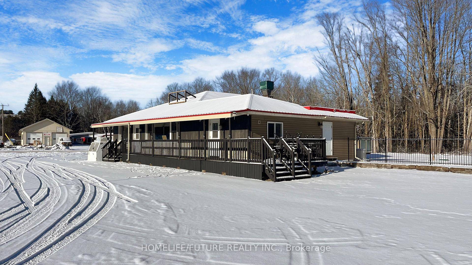 Commercial Unit Available For Lease By A Great Landlord.