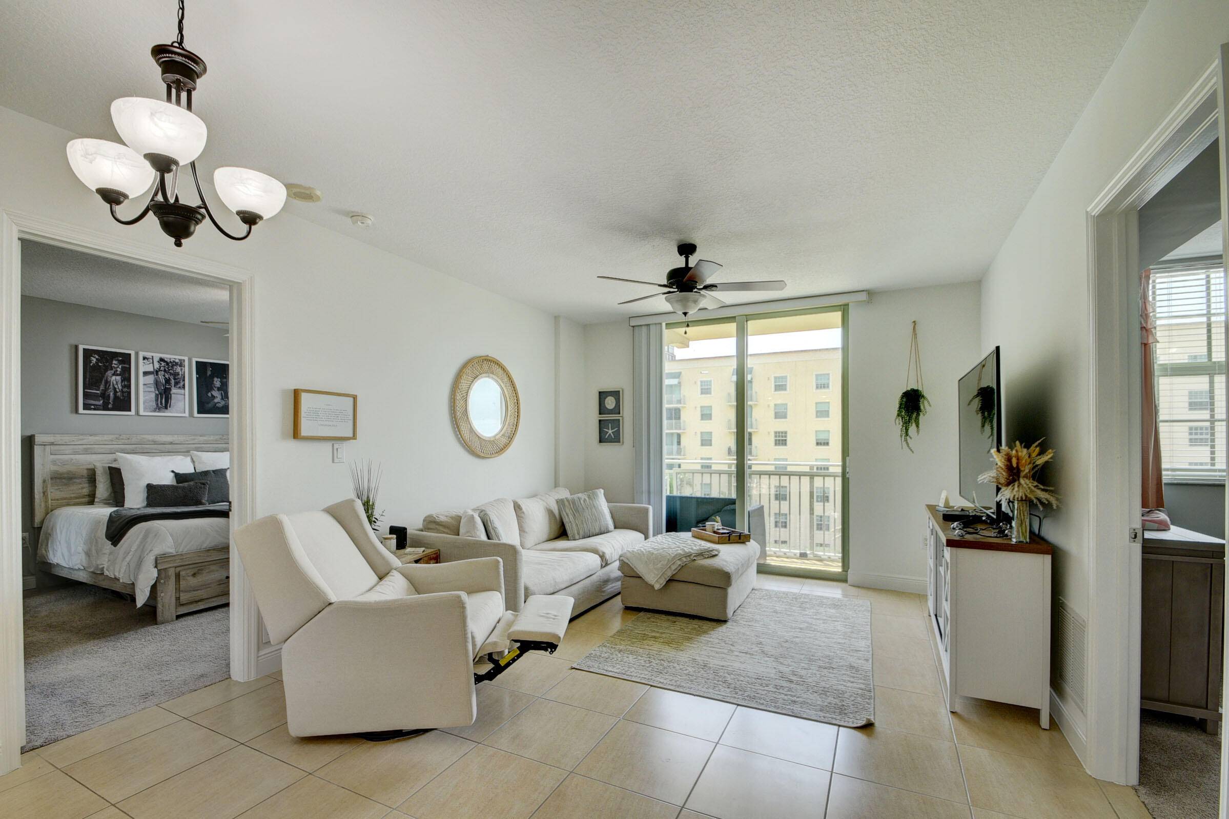 Nestled in the heart of downtown West Palm Beach, this 2 bedroom, 2 bathroom condo is a true gem.
