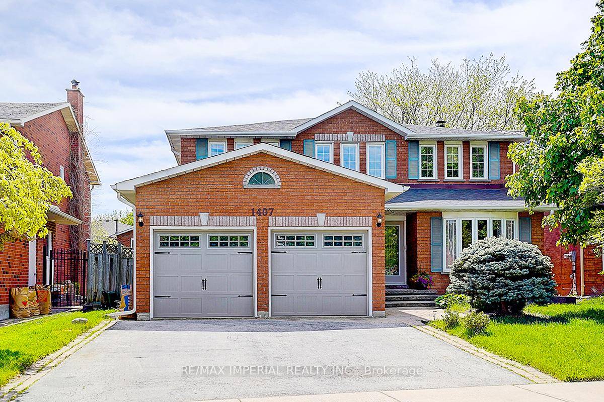 Stunning 4 1 Bedroom Home in Prestigious Glen Abbey !