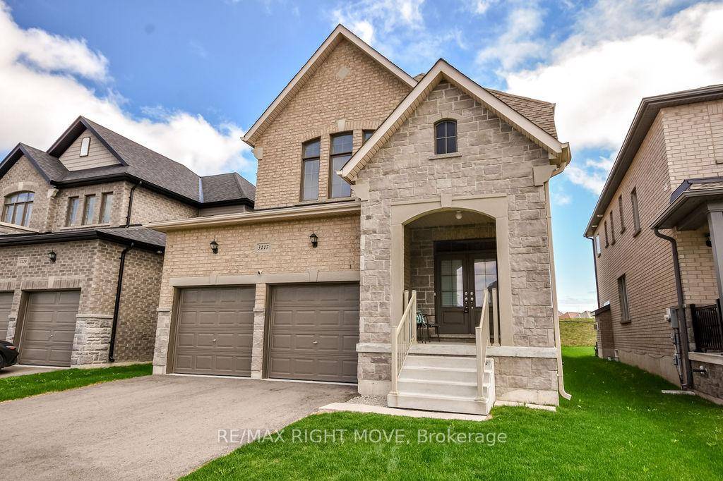 Welcome to the Simcoe Model by Dreamland Homes a beautifully crafted 4 bedroom, 3 bathroom home located in the highly desirable Westridge community of Orillia.