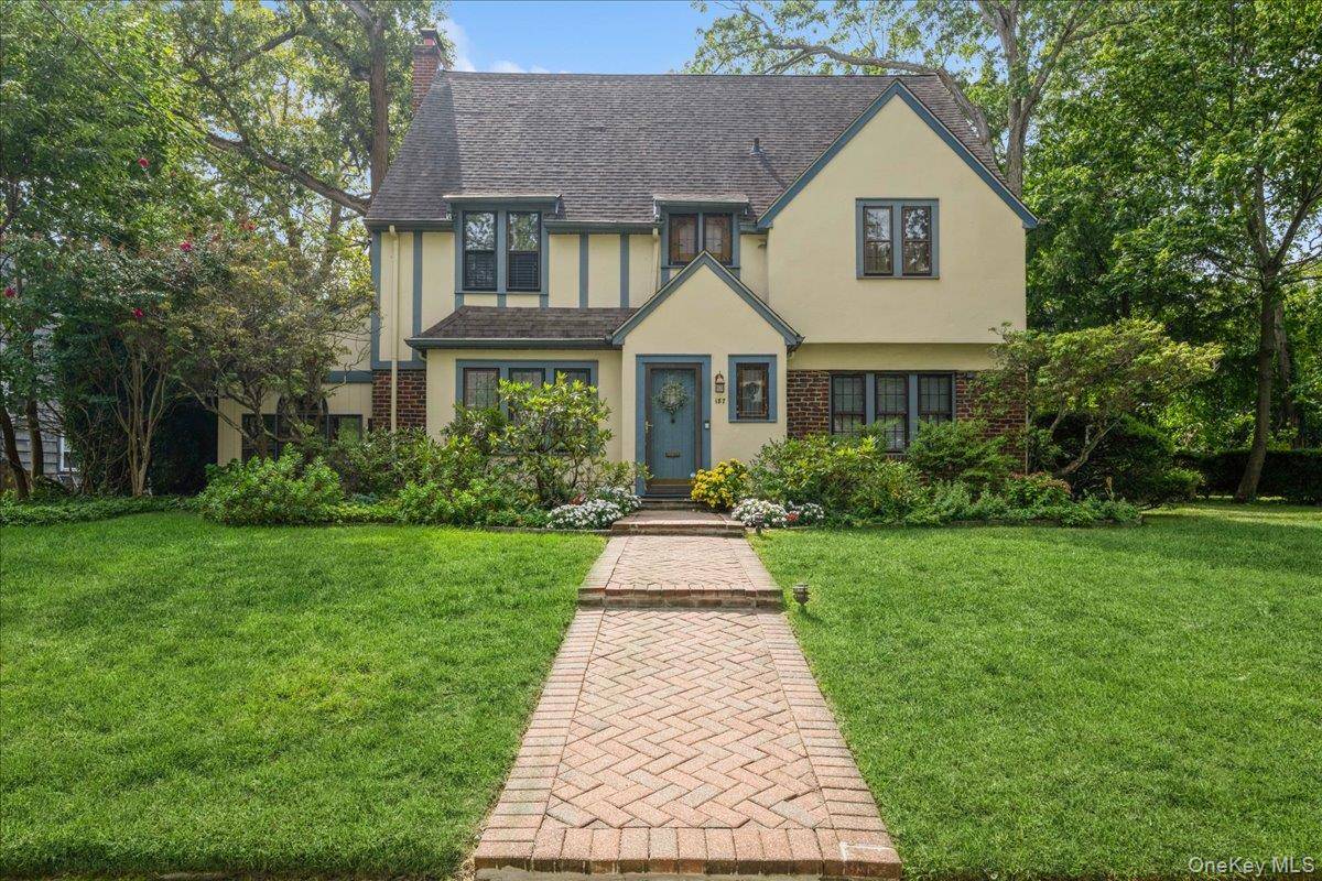 Don't Miss the Opportunity to Buy in the Exclusive Stearns Park Neighborhood in the Baldwin School District.