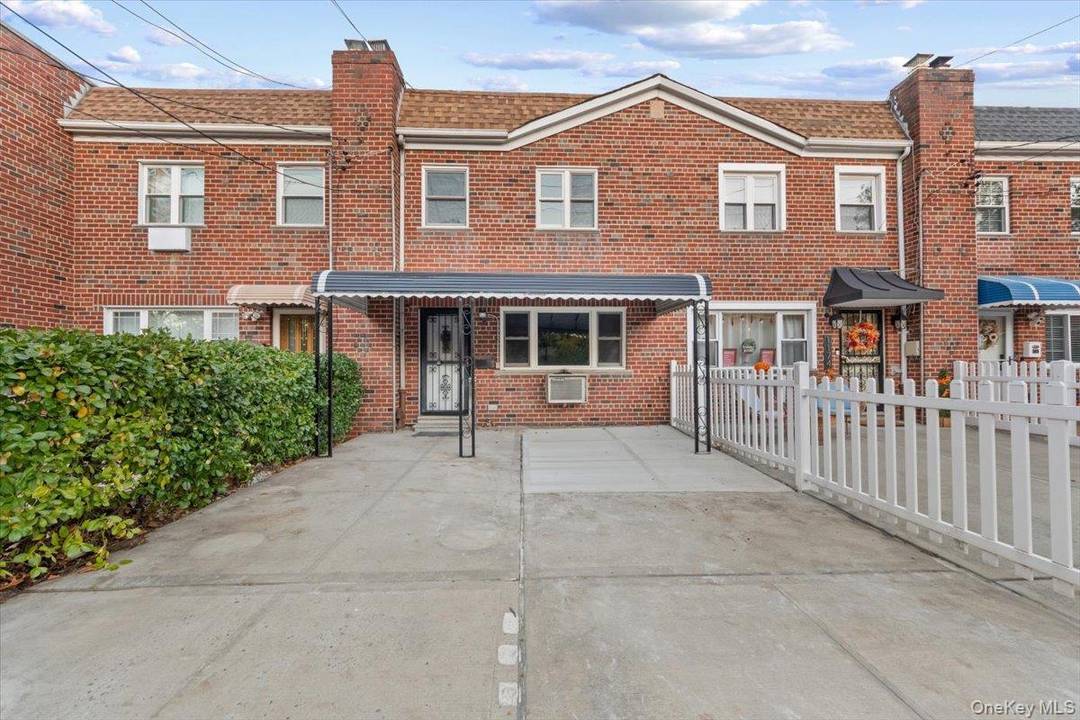 Welcome to your dream home in the highly sought after Country Club neighborhood !