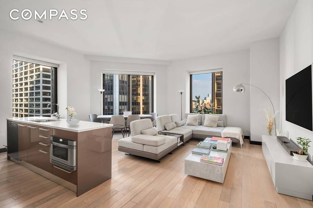 Introducing a corner unit with stunning river views at 75 Wall Street 22O !