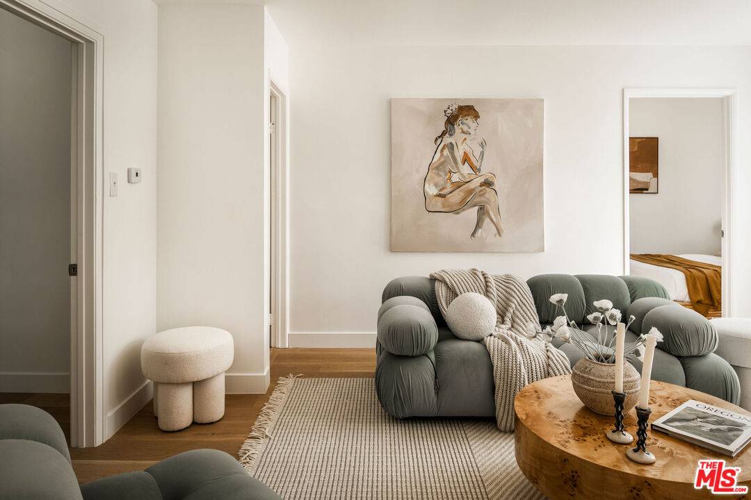 2300 2302  Pisani Pl 2BR Marina Del Rey La