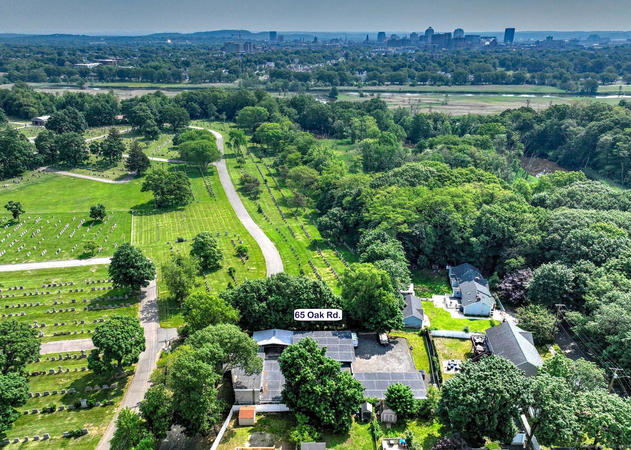 Versatile Commercial Property in Prime West Haven Location.