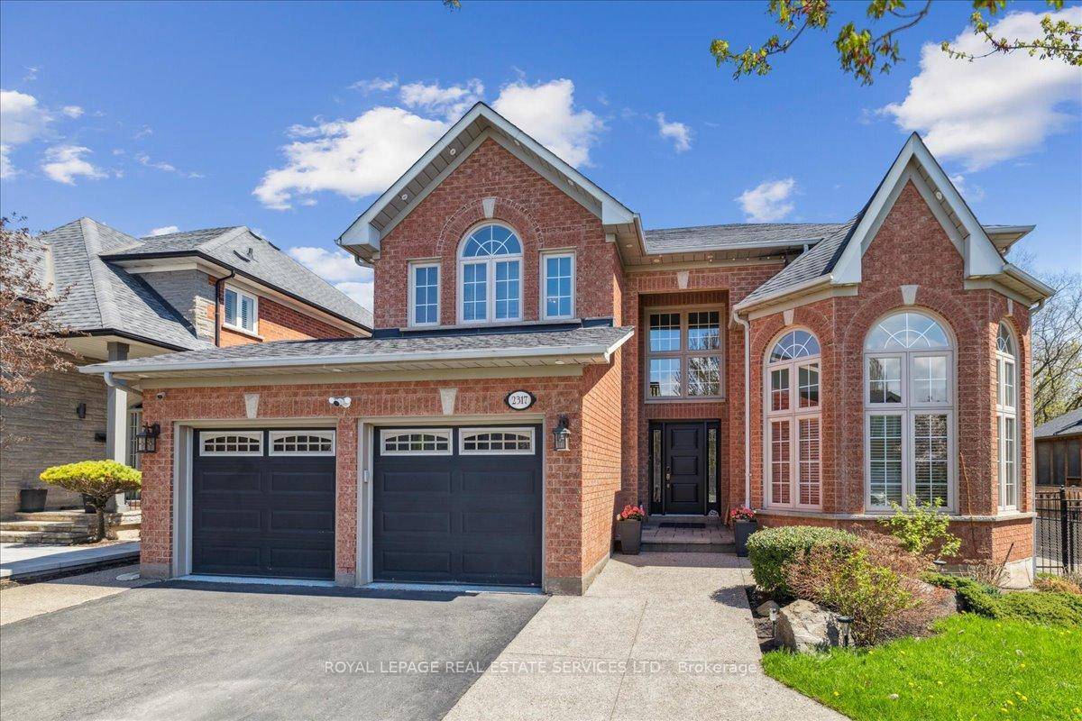 This exceptional 3, 646 above grade square foot Glen Abbey residence is perfectly positioned on a quiet, sought after street, backing onto the lush, dense ravine of the 14 Mile ...